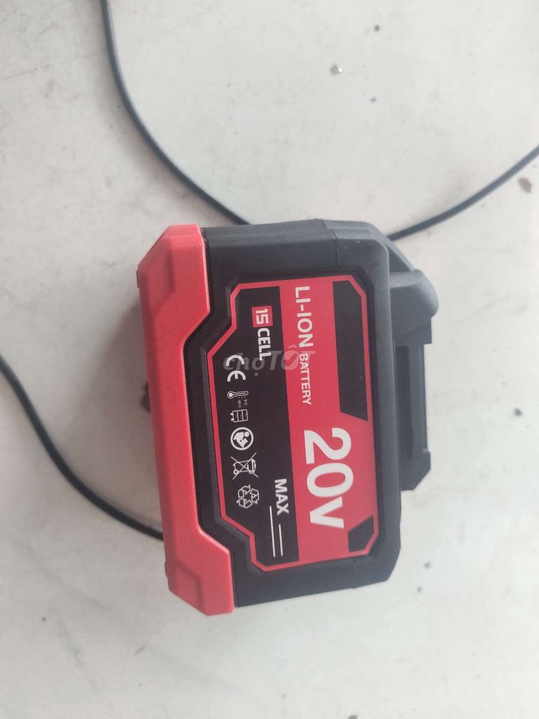 Pin Li-ion 20V 15 cell Đỏ đen. Mua bán Đồ chuyên dụng, Giống nuôi trồng tại Thành phố Đồng Xoài Bình Phước được đăng bởi Nguyễn Văn pha hình 1