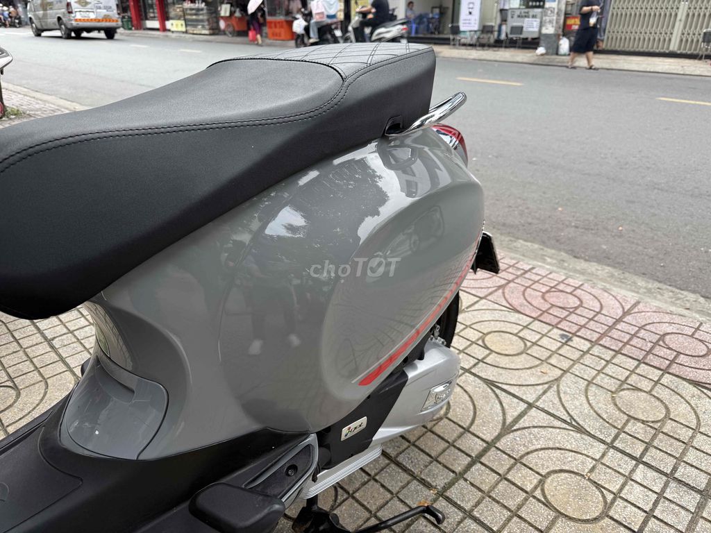 Piaggio Vespa Sprint 125 2022 Xám xi măng 4119 km. Mua bán Xe máy tại Quận Tân Phú Tp Hồ Chí Minh được đăng bởi trọng đức  hình 8