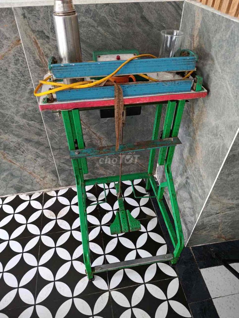 Máy hàn túi nilon dập chân đã dùng. Mua bán Đồ chuyên dụng, Giống nuôi trồng tại Quận Ba Đình Hà Nội được đăng bởi Linh Khánh hình 1