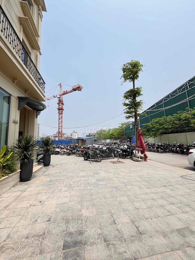 mặt bằng kinh doang tại phố đi bộ Carnaby 214  nguyễn xiển thanh xuân. Cho thuê văn phòng, mặt bằng kinh doanh tại Quận Thanh Xuân Hà Nội được đăng bởi Phạm Minh hình 3
