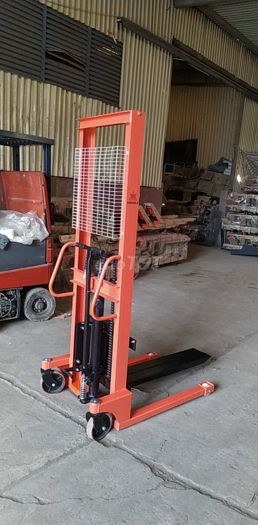 XE NÂNG TAY CAO 1T LÊN CAO 1.6M CHÍNH HÃNG XẢ KHO. Mua bán Đồ chuyên dụng, Giống nuôi trồng tại Huyện Hải Hà Quảng Ninh được đăng bởi xenangcongnghiep hình 2