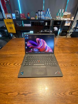 Lenovo Thinkpad X1 Carbon Gen 9 i7 16GB/512GB