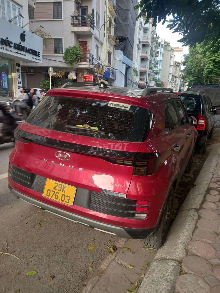 Hyundai Venue Đỏ 7000km Tự động. Mua bán Ô tô tại Quận Đống Đa Hà Nội được đăng bởi trà hình 2