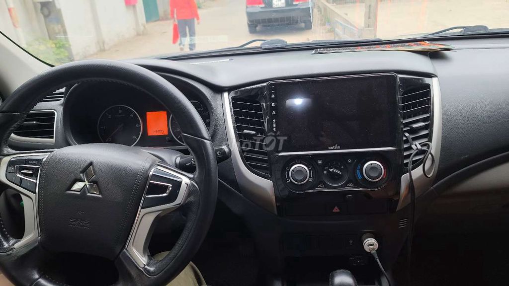 2017 4x2 AT - 156000 km. Mua bán Ô tô tại Quận Bắc Từ Liêm Hà Nội được đăng bởi Quang Vy hình 3