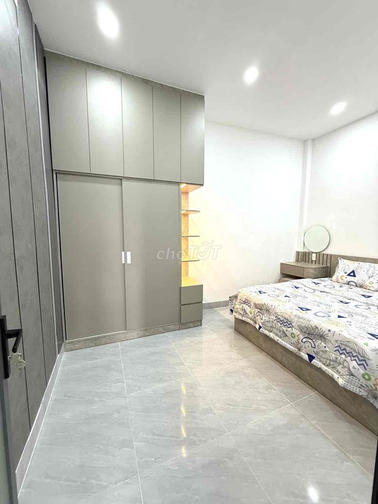 Bán nhà Phan Văn Trị 65m2 3 phòng có 1 dưới trệt, hẽm thông nhỉnh 7 ty