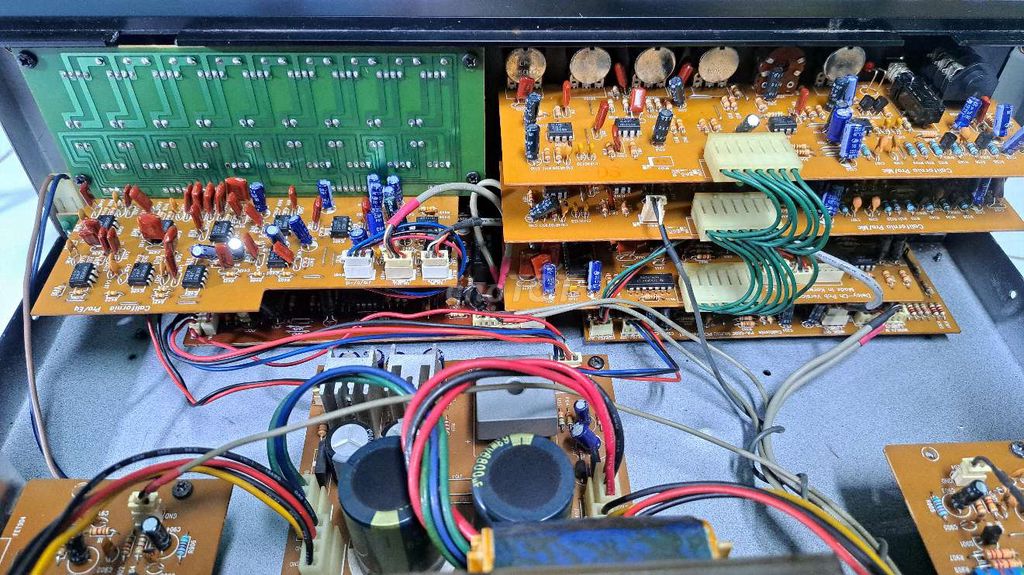 Amli CALIFORNIA pro 568E. EQ xịn. Mua bán Tivi, Âm thanh tại Quận Bình Tân Tp Hồ Chí Minh được đăng bởi PH Computer Music hình 6