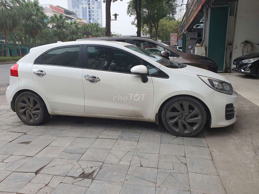 Kia Rio Hatchback nhập khẩu, 2015 1.4 AT, Tự động. Mua bán Ô tô tại Quận Hà Đông Hà Nội được đăng bởi Mr Minh hình 6