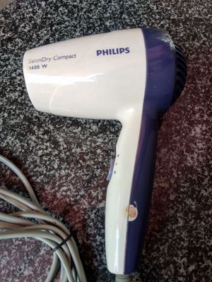 Máy sấy tóc Philips BP8103 còn mới 95%😍 Chín hãng
