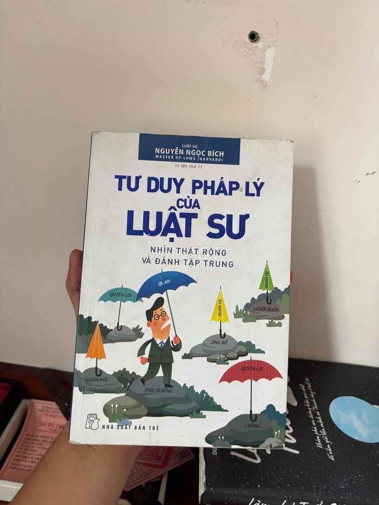 [GIÁ CẢ THƯƠNG LƯỢNG] TƯ DUY PHÁP LÝ CỦA LUẬT SƯ. Mua bán Sách tại Quận 11 Tp Hồ Chí Minh được đăng bởi Dat hình 1