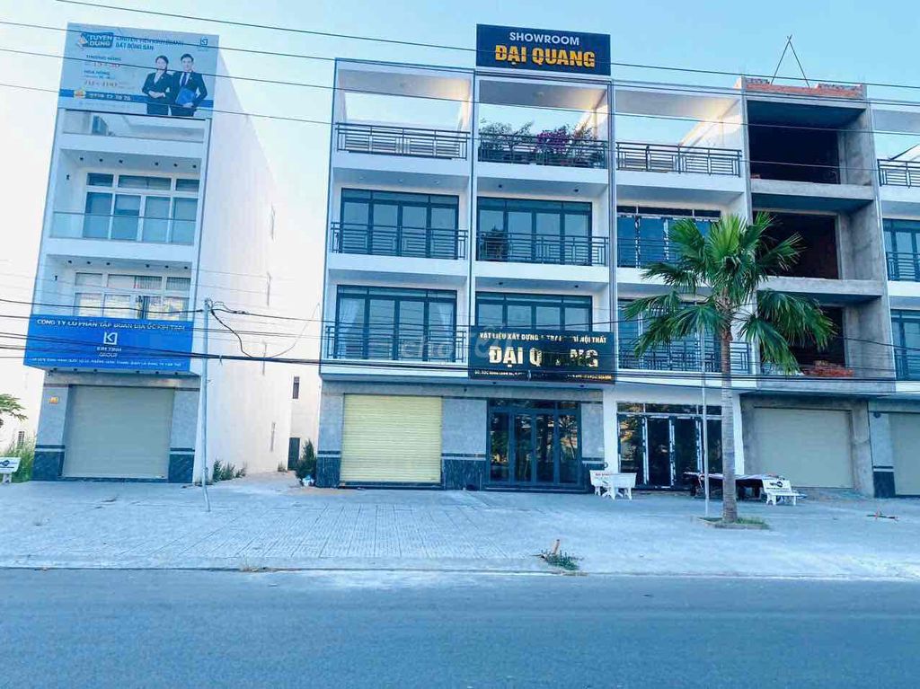 CHO THUÊ SHOPHOUSE  NHÀ TRỆT 3 LẦU KDC HỒNG LOAN(DT 6X30 Có Than Máy)