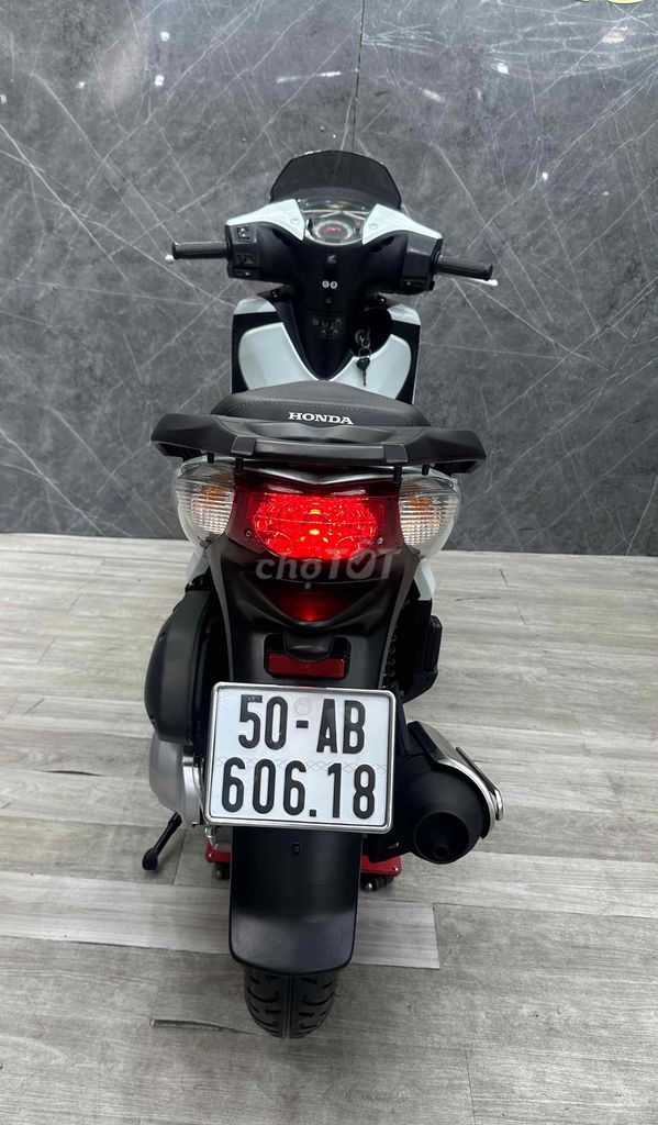 Honda SH Ý 2010 полный 150i с номерами Хошимина