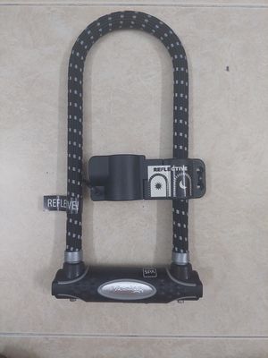 01 khóa chữ U mới 100% MASTER LOCK của Mỹ. Mua bán Nội thất, đồ gia dụng khác tại Quận 1 Tp Hồ Chí Minh được đăng bởi Anh Năm