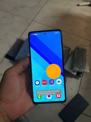 Samsung Galaxy A72 256GB vỏ xấu 