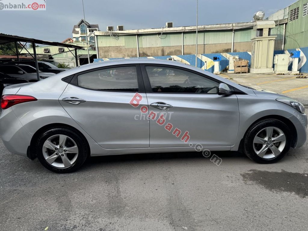 Hyundai Elantra 1.8 AT 2013 - 285 Triệu. Mua bán Ô tô tại Quận 12 Tp Hồ Chí Minh được đăng bởi chí hình 2