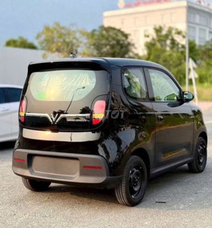 Vinfast VF 2 полноцветный автомобиль быстрой доставки, очень хорошая цена