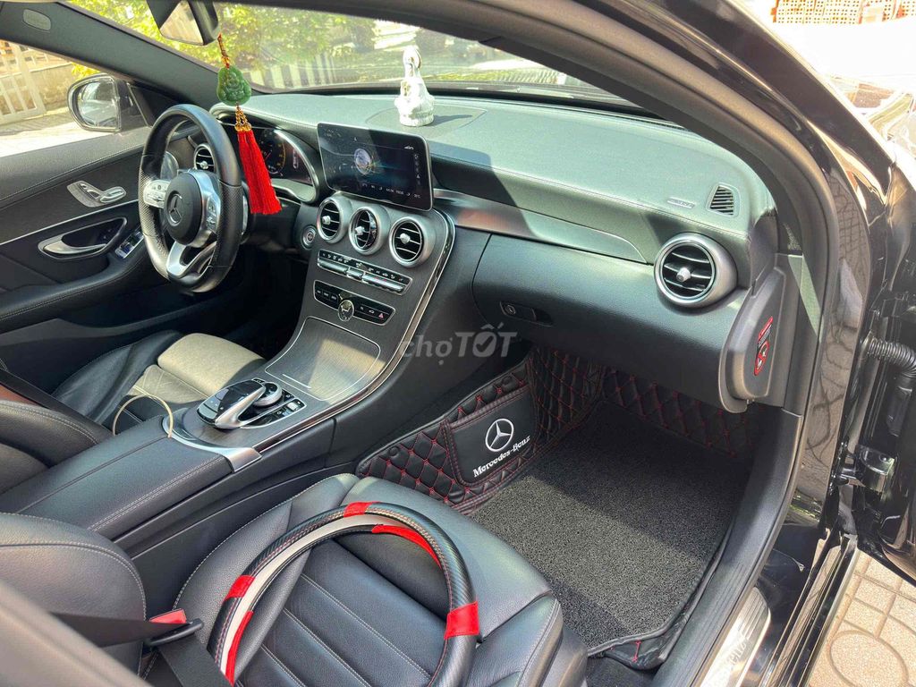 Mercedes-Benz C300 AMG 2019 Đen 58.000km. Mua bán Ô tô tại Quận 7 Tp Hồ Chí Minh được đăng bởi Hoàng Anh Tuấn hình 9