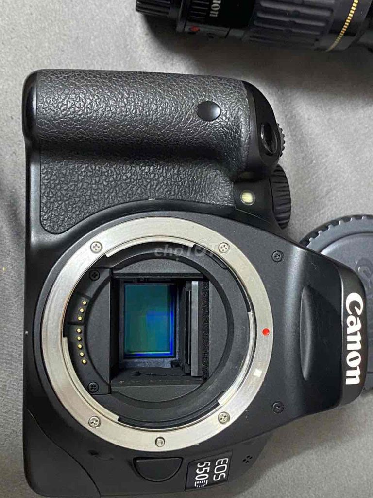 Máy ảnh Canon EOS 550D Đen. Mua bán Máy ảnh, Máy quay tại Quận Bắc Từ Liêm Hà Nội được đăng bởi Nguyễn Tuấn Anh hình 1