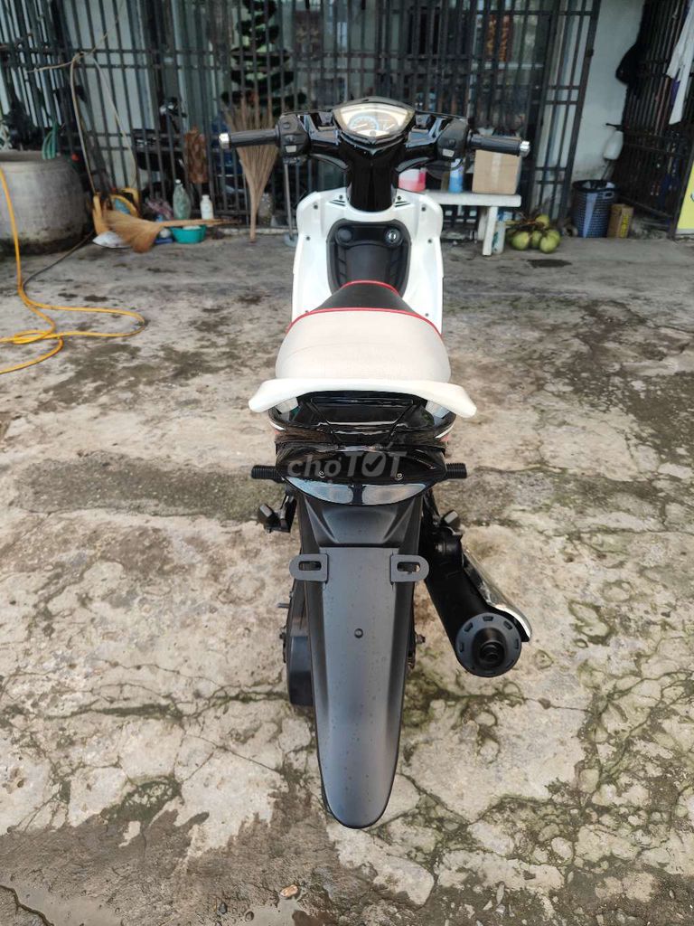 YAMAHA EXCITER 135 2010 CÔN TỰ ĐỘNG. Mua bán Xe máy tại Huyện Bình Tân Vĩnh Long được đăng bởi MƯỜI   BÌNH TÂN VL hình 3