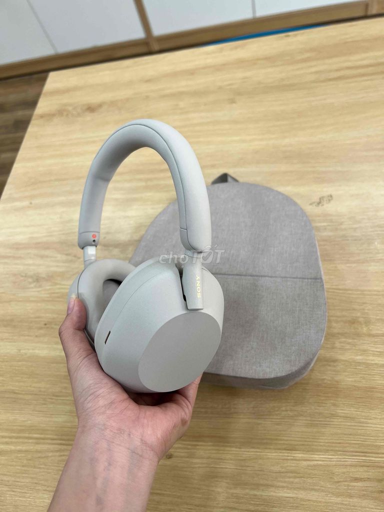 Tai nghe Sony WH-1000XM5 Xám. Mua bán Tivi, Âm thanh tại Quận Gò Vấp Tp Hồ Chí Minh được đăng bởi Quang Minh Mobile  hình 1