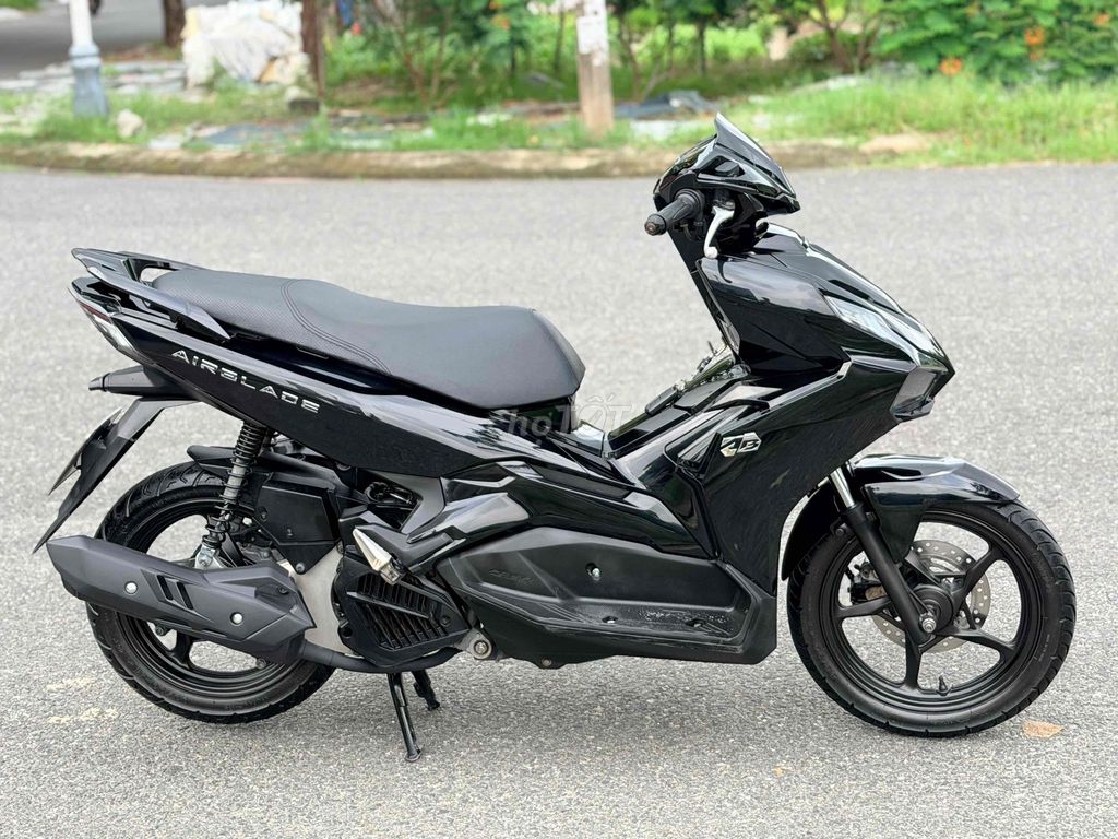 Смола для машин Honda Air Blade 150 ABS, черная шариковая машина