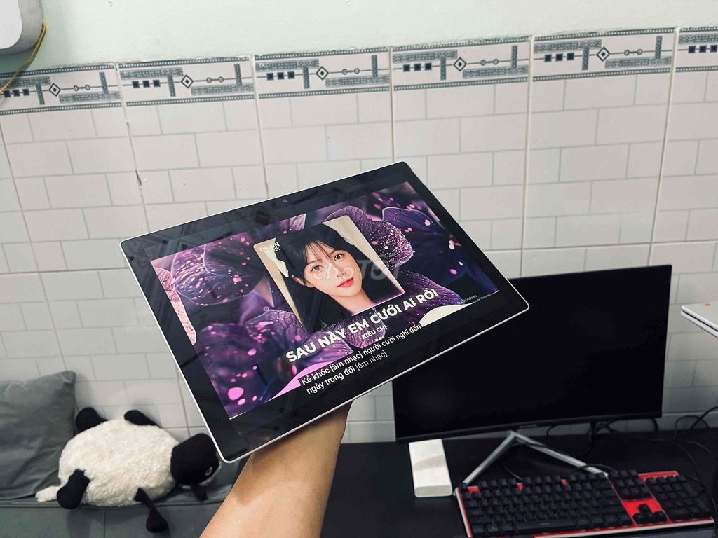Microsoft Surface Pro 6 I5-8th 8GB/128GB Bạc. Mua bán Máy tính bảng tại Thị xã Tân Uyên Bình Dương được đăng bởi lê âu hình 1