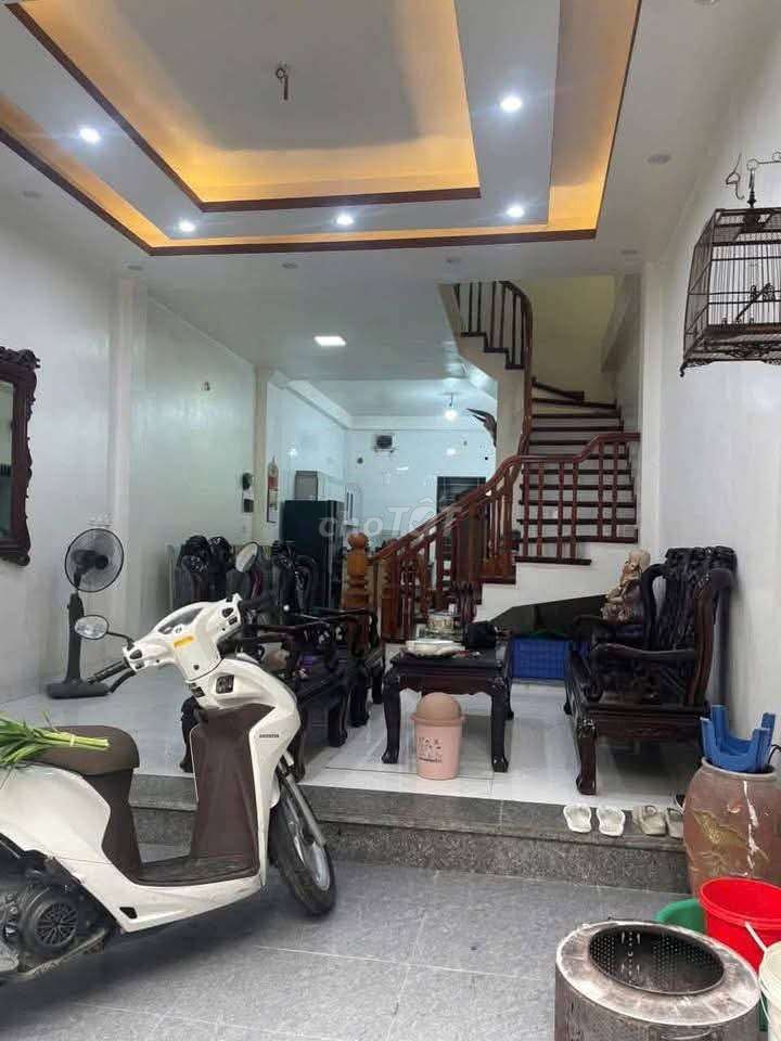 🔥 ДОМ НА МОСТУ В АРЕНДУ — СО СТОРОНЫ УЛИЦЫ — 60 М² — 4 СПАЛЬНИ — ПОЛНОСТЬЮ МЕБЛИРОВАН — 9 КВ.М 🔥