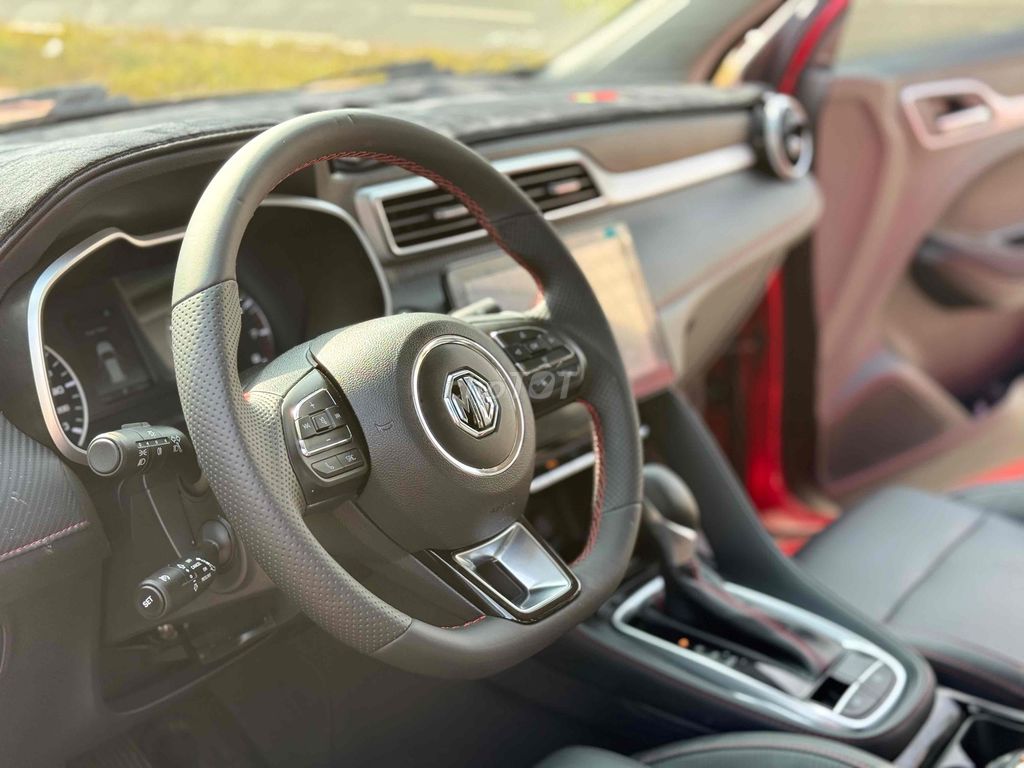 MG ZS 2025 STD 1.200 km Đỏ. Mua bán Ô tô tại Quận 12 Tp Hồ Chí Minh được đăng bởi Nguyễn Thanh Phước hình 9