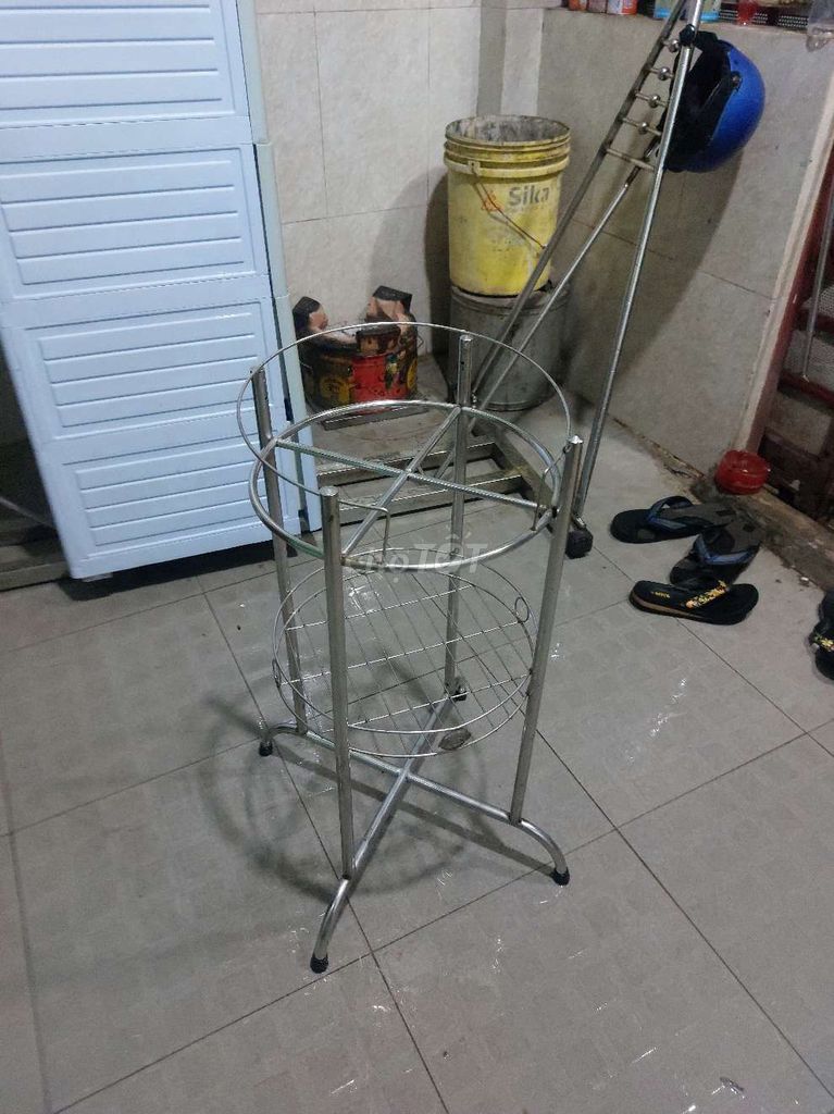 Kệ để bình nước 20 lít inox. Mua bán Tủ, kệ gia đình tại Quận Tân Phú Tp Hồ Chí Minh được đăng bởi LÊ THƯ hình 1