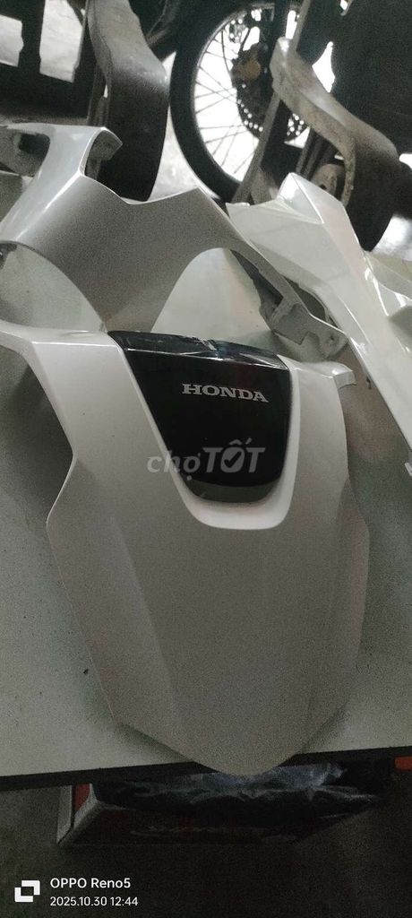 Cần bán phụ tùng shvn 2017-2019. Mua bán Phụ tùng xe tại Thành phố Tây Ninh Tây Ninh được đăng bởi A Han  hình 2