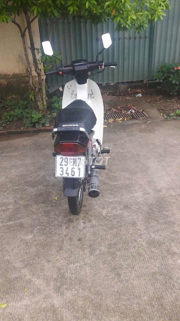 Nhà thừa xe bán huyền thoại cho ae sưu tầm. Mua bán Xe máy tại Quận Thanh Xuân Hà Nội được đăng bởi Hà hải hình 2