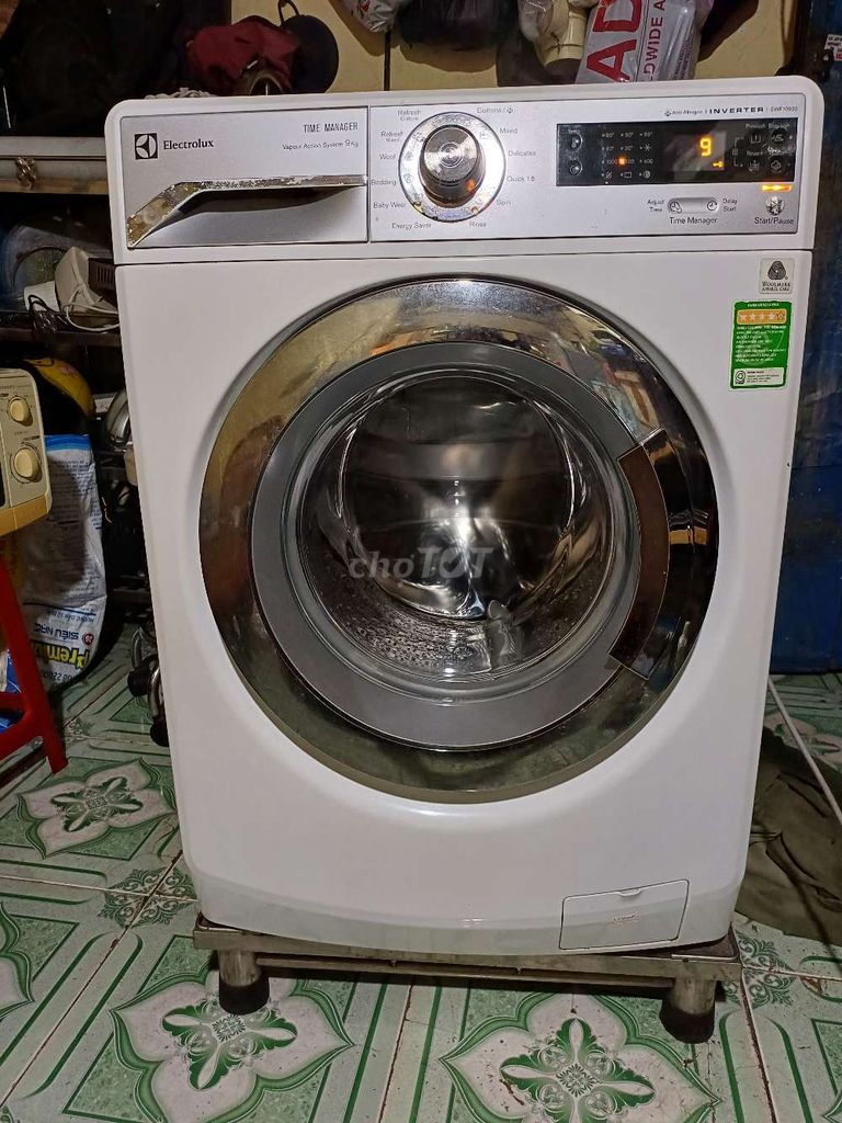 Bán máy giặt electrolux 9ky inverter sài ok