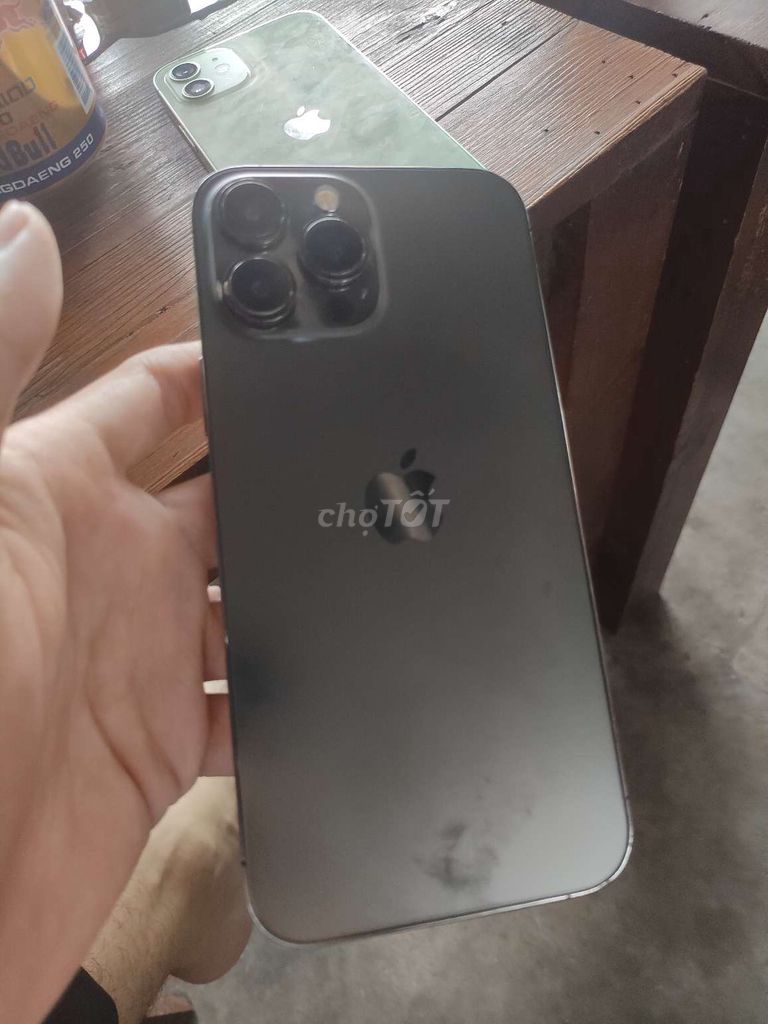 Apple iPhone 13 Pro Max 128GB Đen sọc màn. Mua bán Điện thoại tại Thành phố Thuận An Bình Dương được đăng bởi Anh hình 1