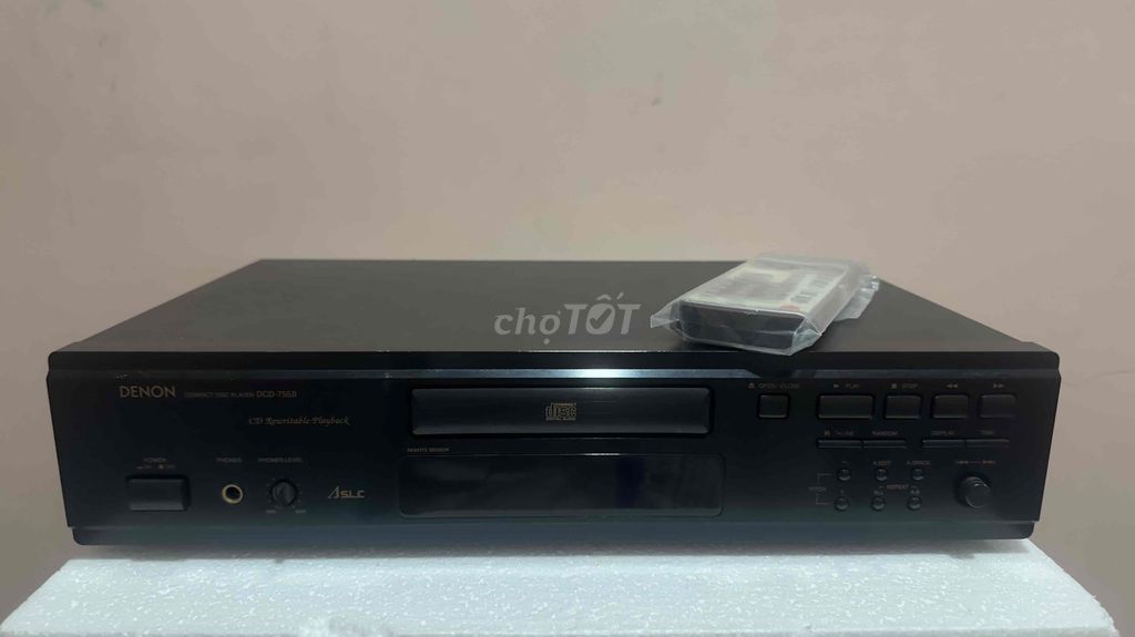 Denon CD 755 II . Made in Japan , 100V