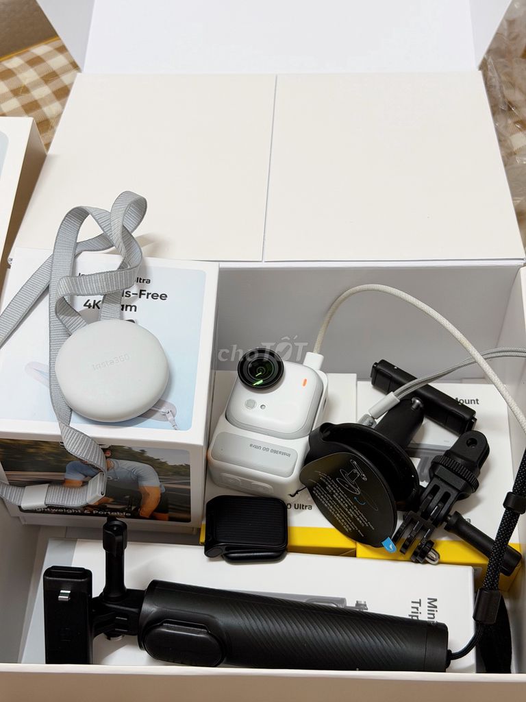 Camera Insta360 GO Ultra Trắng. Mua bán Máy ảnh, Máy quay tại Thành phố Long Xuyên An Giang được đăng bởi CherriesCloset hình 1