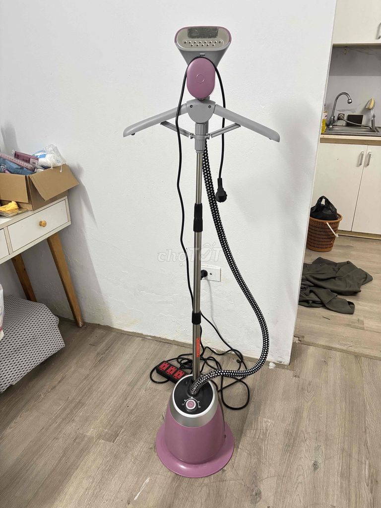 Bàn ủi hơi nước LocknLock Tím nhỏ gọn. Mua bán Nội thất, đồ gia dụng khác tại Quận Ba Đình Hà Nội được đăng bởi Nghiêm Lam Giang hình 1