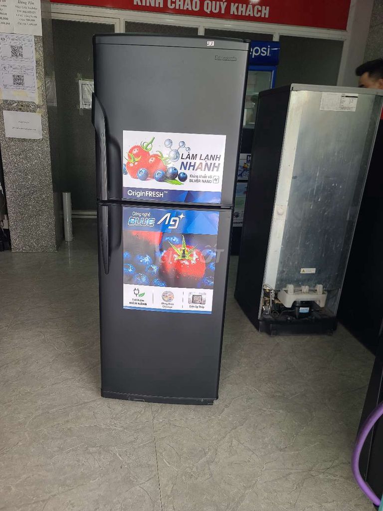Tủ lạnh Panasonic 200L NR-B201V 2 cửa Đen. Mua bán Tủ lạnh tại Quận 7 Tp Hồ Chí Minh được đăng bởi Thanh Hải hình 1