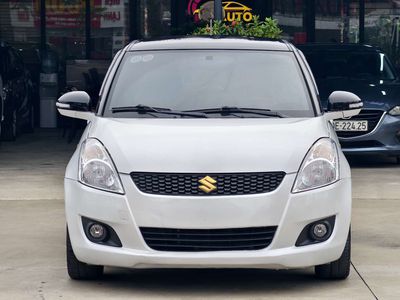 Suzuki Swift RS 2017 Trắng Tự động 9 vạn