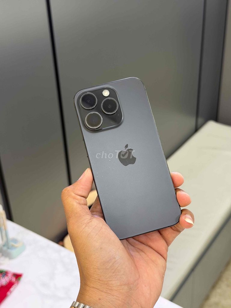 Apple iPhone 15 Pro 128GB Đen 100%. Mua bán Điện thoại tại Thành phố Cà Mau Cà Mau được đăng bởi Thanh phong  hình 1