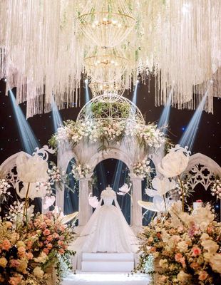 Cần 5 Nam Làm Thời Vụ , Phụ Làm Rạp