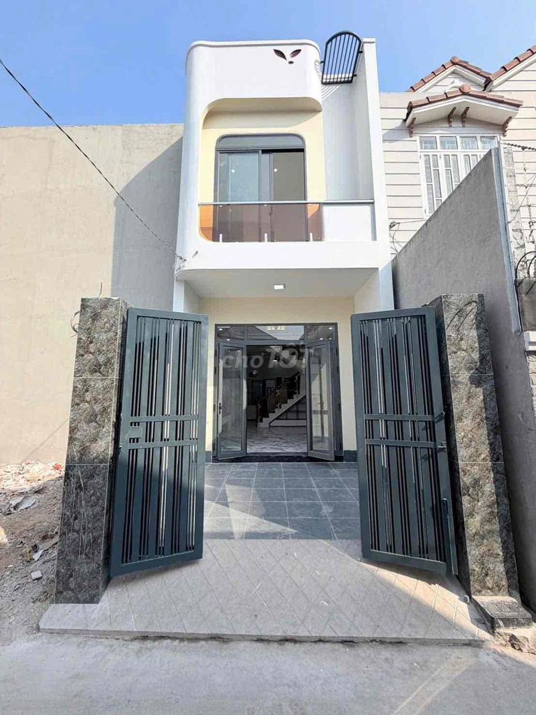 bán nhà lầu phường bửu hoà . hoàn công đường oto