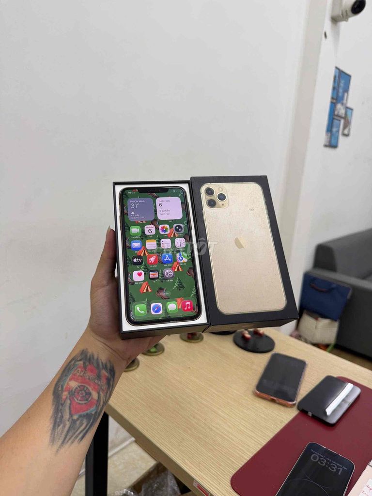 Apple iPhone 11 Pro Max 512GB Vàng. Mua bán Điện thoại tại Quận Đống Đa Hà Nội được đăng bởi TP Hanoi Mobile hình 1