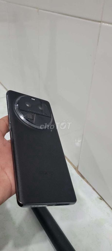 Oppo Find X6 Pro 16GB/256GB Đen. Mua bán Điện thoại tại Thành phố Thủ Đức Tp Hồ Chí Minh được đăng bởi nguyen nu hình 1