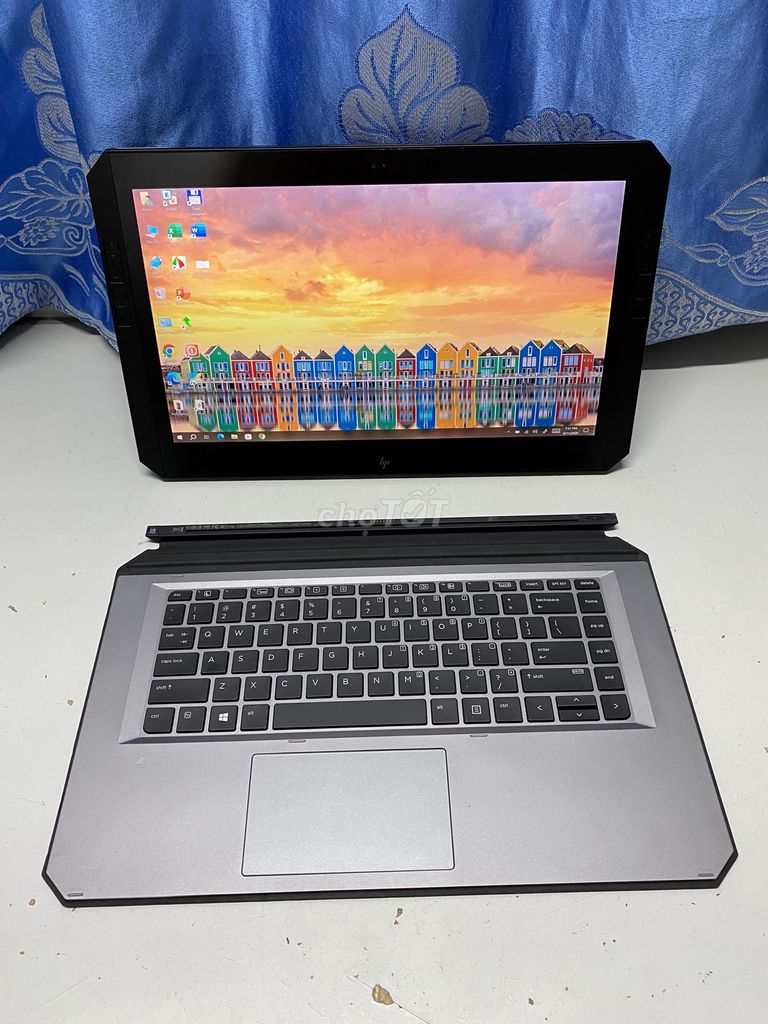 HP ZBook x2 G4 i7-8550/16G/SSD 256G 14" Touch 4K. Mua bán Laptop tại Quận Ninh Kiều Cần Thơ được đăng bởi Tinh hình 1