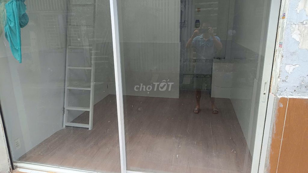 Rent · 2 bd · 24 м² · Quận Gò Vấp, ул. Đường Nguyễn Văn Lượng
