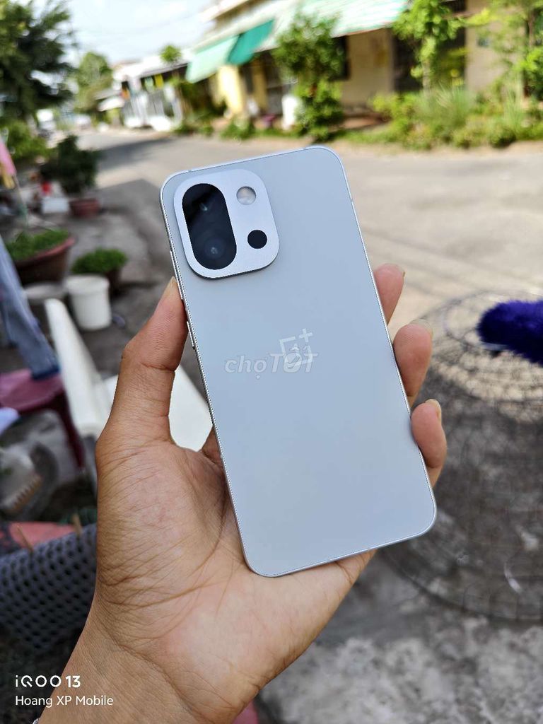 OnePlus 13T 256GB Bạc đẹp keng. Mua bán Điện thoại tại Thành phố Sóc Trăng Sóc Trăng được đăng bởi Hoàng XP hình 1