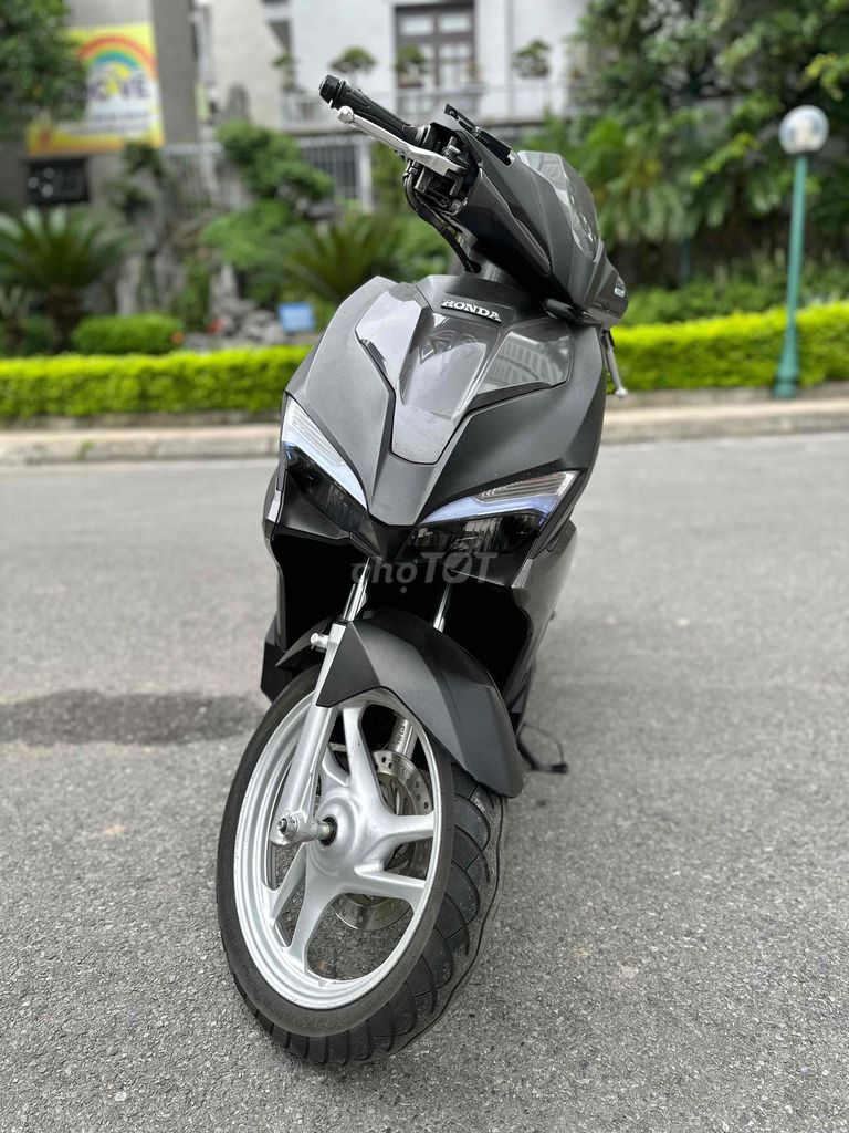Honda Airblade 2016!! 125cc chạy lướt / mới. Mua bán Xe máy tại Quận Hoàng Mai Hà Nội được đăng bởi Xe Máy Quân Oanh  hình 5