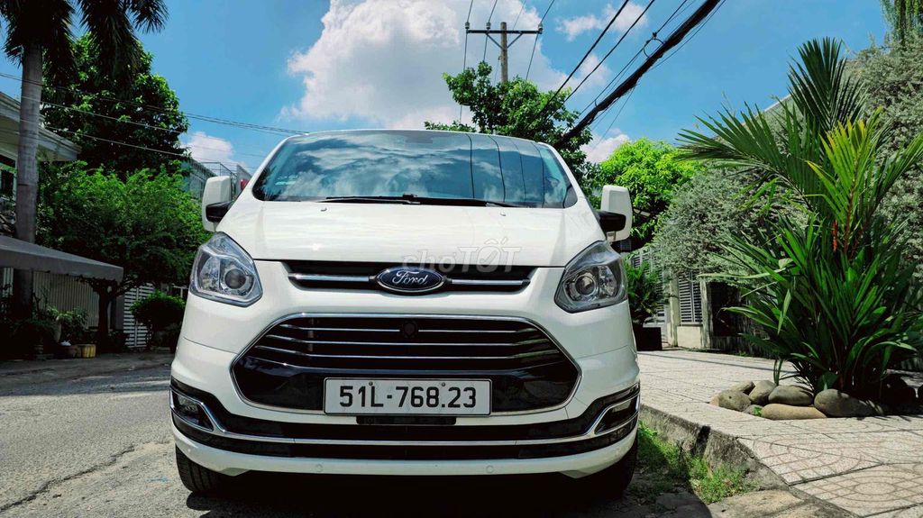 Ford Tourneo Titanium 2.0AT sx 2020 màu trắng