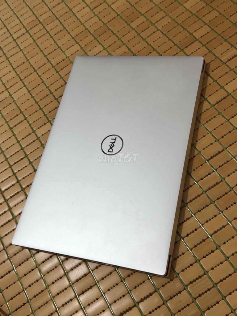 Dell XPS 15 9500 i7 32GB/477GB GTX 1650 Ti Bạc. Mua bán Laptop tại Huyện Thanh Ba Phú Thọ được đăng bởi Lê Linh hình 1