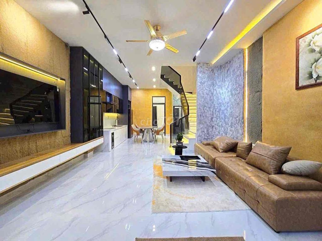 Аренда · 3 комн. · 100 м² · Quận Liên Chiểu, ул. Đường Hòa Minh 21