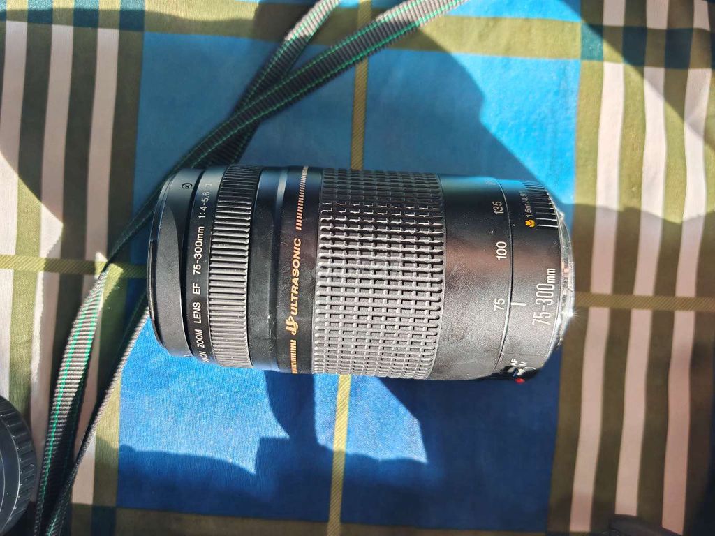 Ống kính Canon EF 75-300mm. Mua bán Máy ảnh, Máy quay tại Thành phố Huế Thừa Thiên Huế được đăng bởi Tạp Hóa Zii hình 1